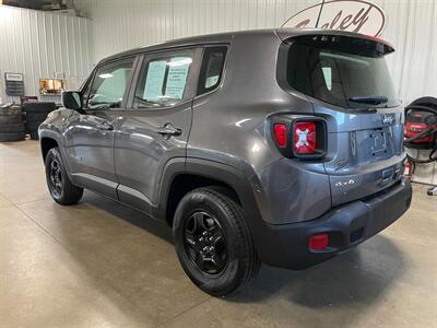 2020 Jeep Renegade Sport   - Photo 3 - Saint Louis, MI 48880-9800