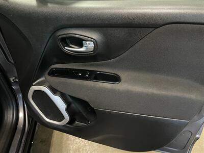 2020 Jeep Renegade Sport   - Photo 22 - Saint Louis, MI 48880-9800