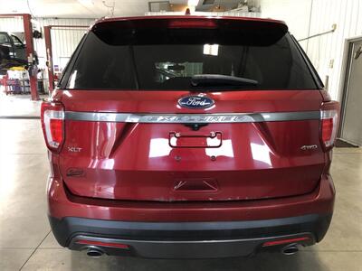 2017 Ford Explorer XLT   - Photo 31 - Saint Louis, MI 48880-9800