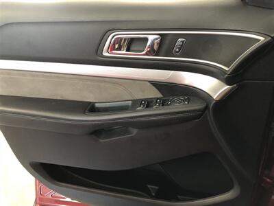 2017 Ford Explorer XLT   - Photo 24 - Saint Louis, MI 48880-9800