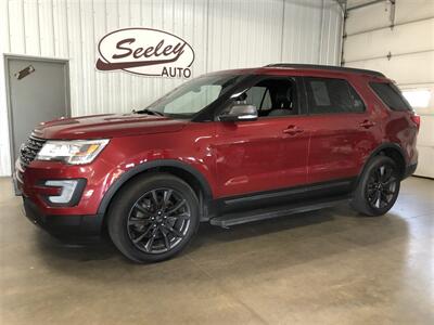 2017 Ford Explorer XLT   - Photo 1 - Saint Louis, MI 48880-9800