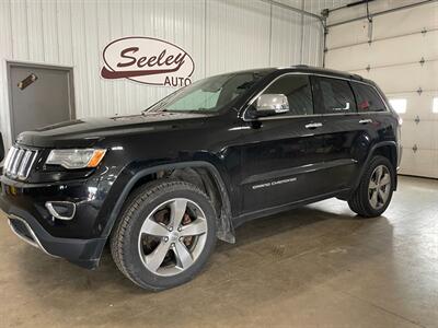 2015 Jeep Grand Cherokee LAREDO - Photo 2 - Saint Louis, MI 48880-9800