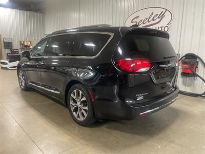 2018 Chrysler Pacifica Limited - Photo 4 - Saint Louis, MI 48880-9800