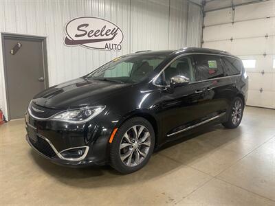 2018 Chrysler Pacifica Limited - Photo 2 - Saint Louis, MI 48880-9800