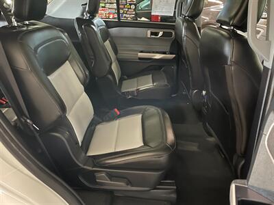 2022 Ford Explorer XLT   - Photo 19 - Saint Louis, MI 48880-9800