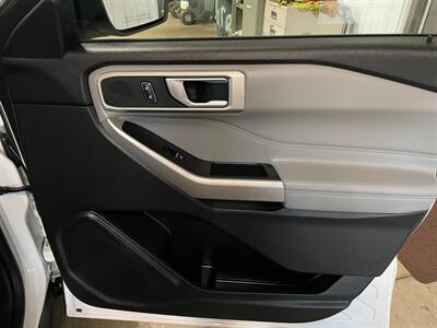 2022 Ford Explorer XLT   - Photo 23 - Saint Louis, MI 48880-9800