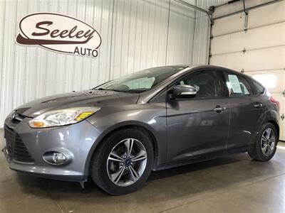 2014 Ford Focus SE   - Photo 2 - Saint Louis, MI 48880-9800