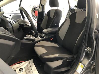 2014 Ford Focus SE   - Photo 11 - Saint Louis, MI 48880-9800