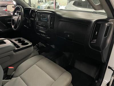 2019 Chevrolet Silverado 1500 LD Work Truck   - Photo 16 - Saint Louis, MI 48880-9800