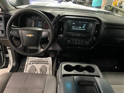2019 Chevrolet Silverado 1500 LD Work Truck   - Photo 7 - Saint Louis, MI 48880-9800