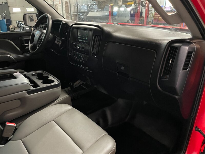 2017 Chevrolet Silverado 1500 Work Truck - Photo 16 - Saint Louis, MI 48880-9800