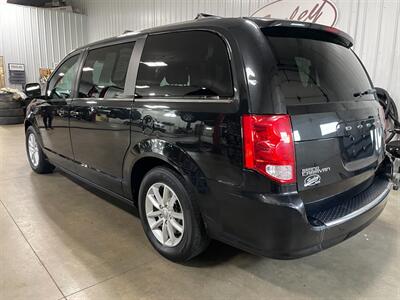 2019 Dodge Grand Caravan SXT   - Photo 3 - Saint Louis, MI 48880-9800