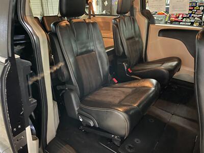 2019 Dodge Grand Caravan SXT   - Photo 19 - Saint Louis, MI 48880-9800