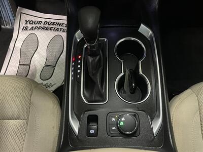 2022 Chevrolet Traverse LS - Photo 17 - Saint Louis, MI 48880-9800