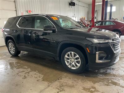 2022 Chevrolet Traverse LS   - Photo 6 - Saint Louis, MI 48880-9800