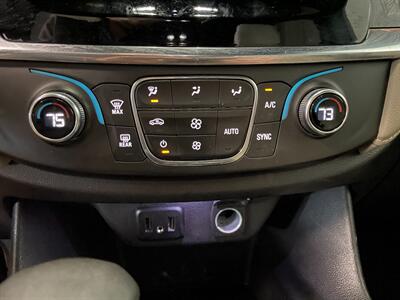 2022 Chevrolet Traverse LS   - Photo 15 - Saint Louis, MI 48880-9800