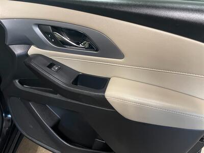 2022 Chevrolet Traverse LS - Photo 25 - Saint Louis, MI 48880-9800