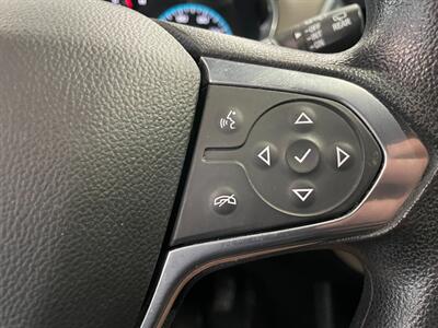 2022 Chevrolet Traverse LS   - Photo 11 - Saint Louis, MI 48880-9800