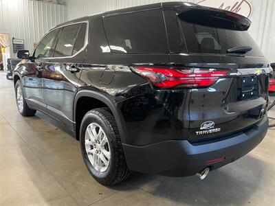 2022 Chevrolet Traverse LS - Photo 3 - Saint Louis, MI 48880-9800