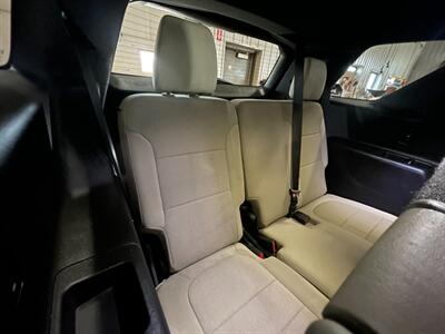 2022 Chevrolet Traverse LS - Photo 23 - Saint Louis, MI 48880-9800