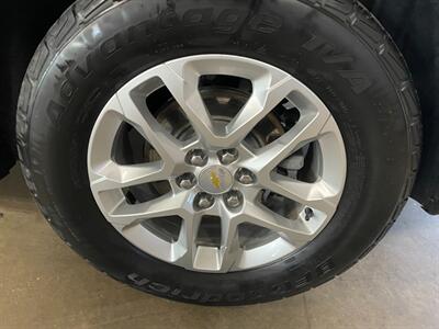 2022 Chevrolet Traverse LS - Photo 26 - Saint Louis, MI 48880-9800