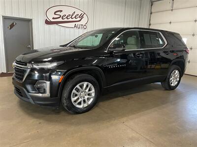2022 Chevrolet Traverse LS - Photo 1 - Saint Louis, MI 48880-9800