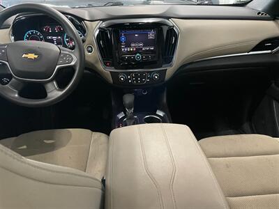 2022 Chevrolet Traverse LS   - Photo 8 - Saint Louis, MI 48880-9800