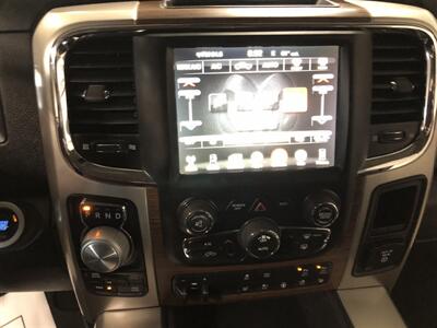 2017 RAM 1500 Laramie   - Photo 8 - Saint Louis, MI 48880-9800