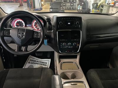2016 Dodge Grand Caravan SXT   - Photo 9 - Saint Louis, MI 48880-9800