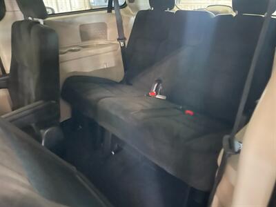 2016 Dodge Grand Caravan SXT   - Photo 17 - Saint Louis, MI 48880-9800