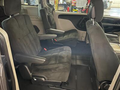 2016 Dodge Grand Caravan SXT   - Photo 19 - Saint Louis, MI 48880-9800