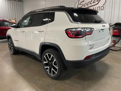 2018 Jeep Compass Limited   - Photo 3 - Saint Louis, MI 48880-9800
