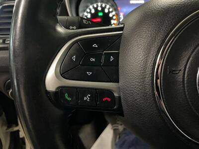 2018 Jeep Compass Limited   - Photo 9 - Saint Louis, MI 48880-9800