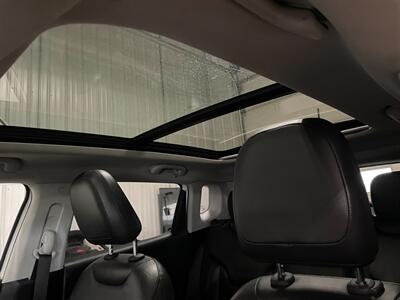 2018 Jeep Compass Limited   - Photo 15 - Saint Louis, MI 48880-9800