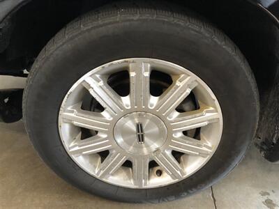 2011 Lincoln Town Car Signature Limited   - Photo 20 - Saint Louis, MI 48880-9800