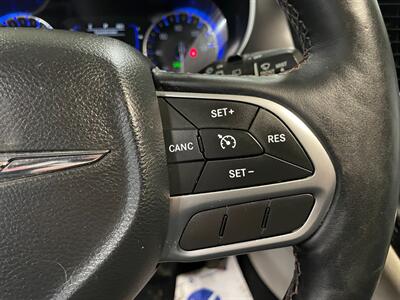2020 Chrysler Pacifica Touring L   - Photo 10 - Saint Louis, MI 48880-9800
