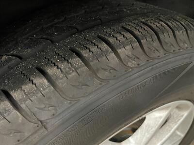 2020 Chrysler Pacifica Touring L   - Photo 22 - Saint Louis, MI 48880-9800