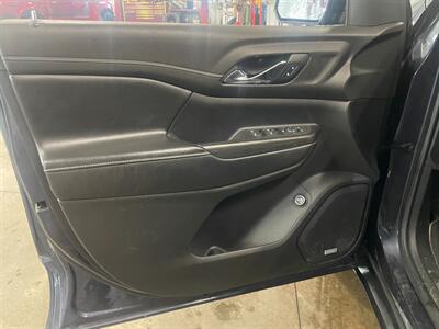 2019 GMC Acadia SLT-1   - Photo 22 - Saint Louis, MI 48880-9800