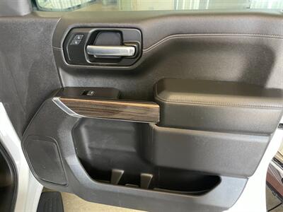 2019 Chevrolet Silverado 1500 LT - Photo 21 - Saint Louis, MI 48880-9800