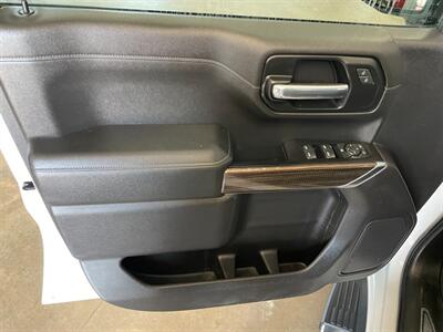 2019 Chevrolet Silverado 1500 LT - Photo 20 - Saint Louis, MI 48880-9800