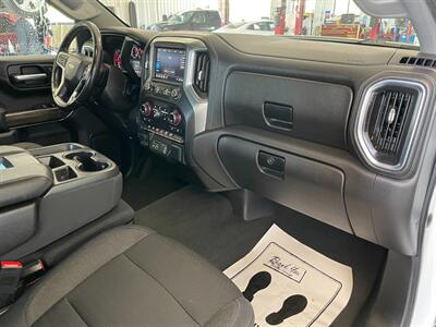 2019 Chevrolet Silverado 1500 LT - Photo 19 - Saint Louis, MI 48880-9800