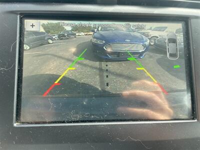 2018 Ford Fusion SE - Photo 6 - Saint Louis, MI 48880-9800