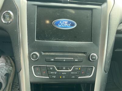 2018 Ford Fusion SE - Photo 5 - Saint Louis, MI 48880-9800