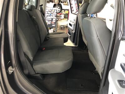 2017 RAM 1500 Big Horn   - Photo 17 - Saint Louis, MI 48880-9800
