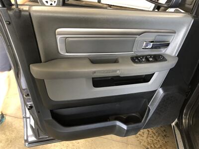 2017 RAM 1500 Big Horn   - Photo 19 - Saint Louis, MI 48880-9800