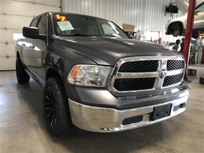 2017 RAM 1500 Big Horn   - Photo 4 - Saint Louis, MI 48880-9800
