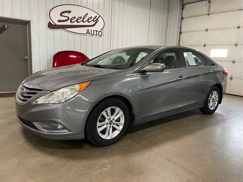 2013 Hyundai SONATA GLS   - Photo 1 - Saint Louis, MI 48880-9800