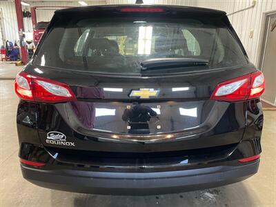 2020 Chevrolet Equinox LS   - Photo 24 - Saint Louis, MI 48880-9800