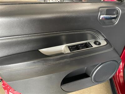 2015 Jeep Compass Latitude   - Photo 22 - Saint Louis, MI 48880-9800