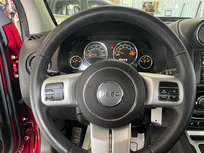 2015 Jeep Compass Latitude   - Photo 9 - Saint Louis, MI 48880-9800